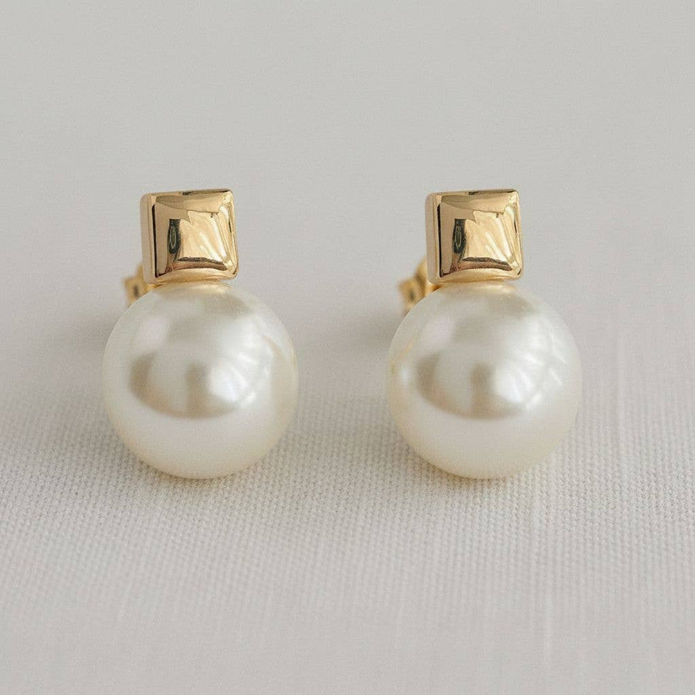 Lustrous Pearl Statement Stud Earrings