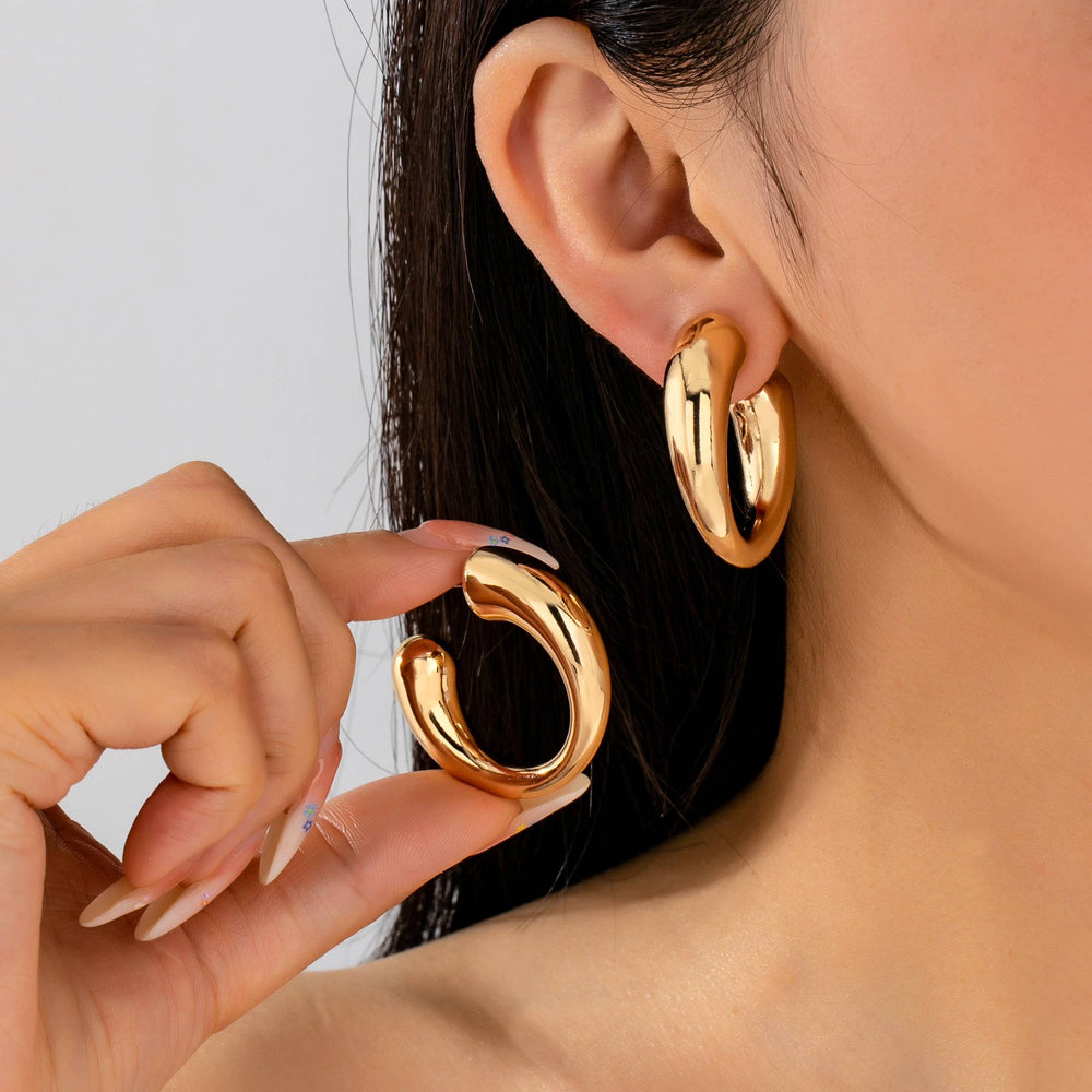 Sculpted C-Hoop Earrings